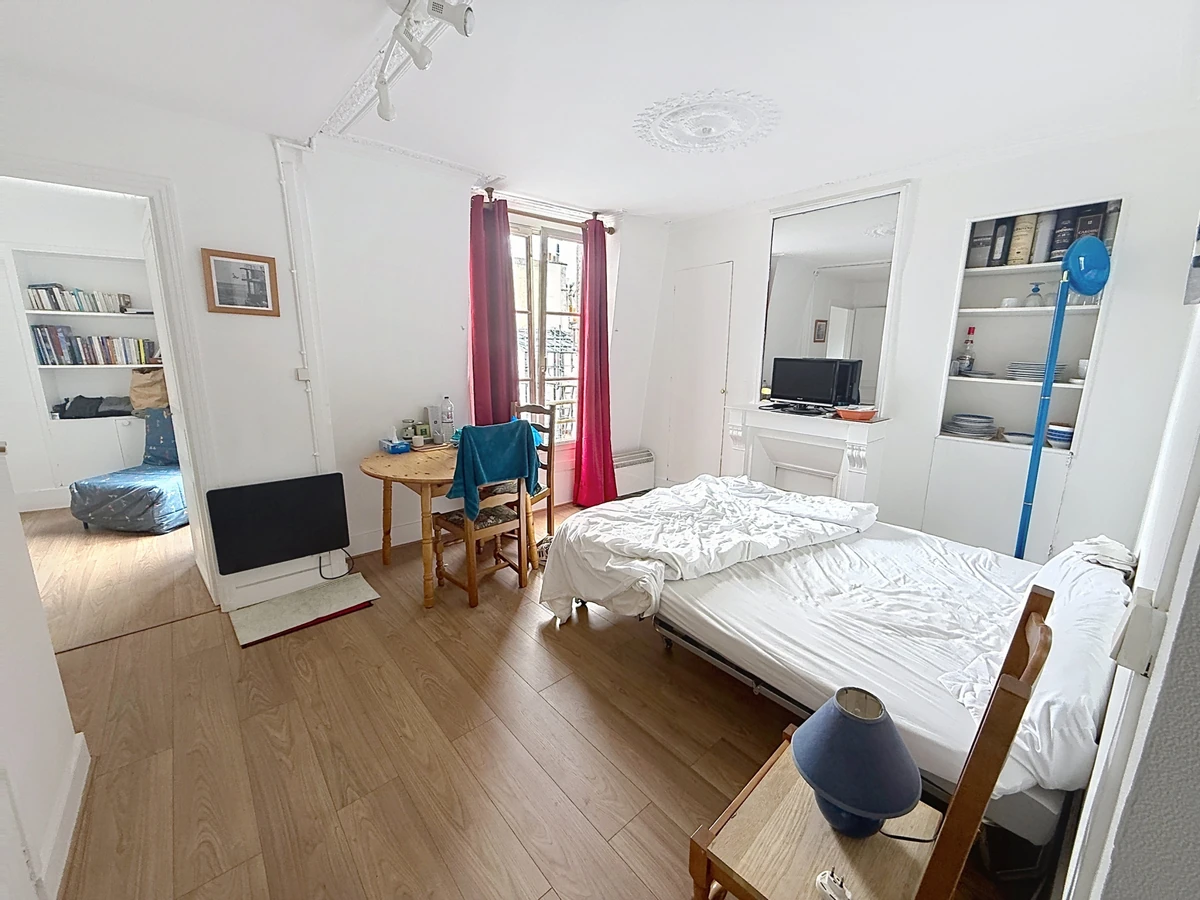Appartement à vendre sur Paris Réf.V10009048 - 1