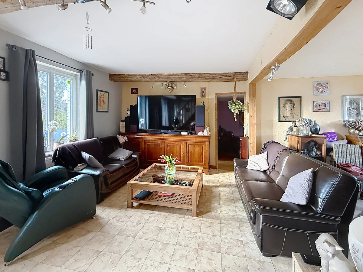 Immeuble à vendre sur Forest-sur-Marque Réf.V10009005 - 1