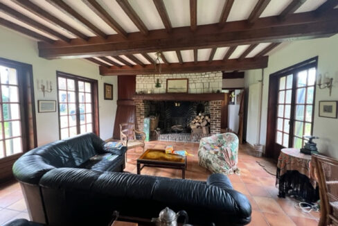 Immense maison à vendre 249000 € à Canlers