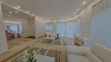 ENSEMBLE IMMOBILIER DE 3 MAISONS RÉCENTES INDIVIDUELLES SUR RONCHIN